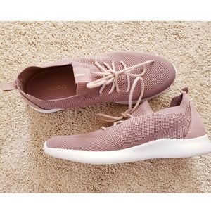 Aldo camera sneaker sz 10